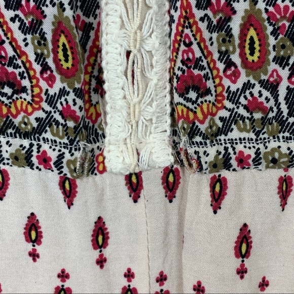 Chelsea & Violet Medium Long Sleeve Shorts Romper Jumpsuit Boho Cream Paisley - Picture 8 of 11